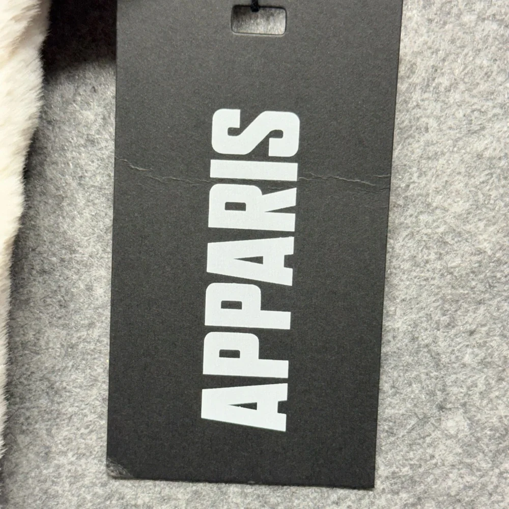 Apparis Bambi Faux Fur‎ Scarf Wrap Cream One Size NWT Vegan Super Soft Winter